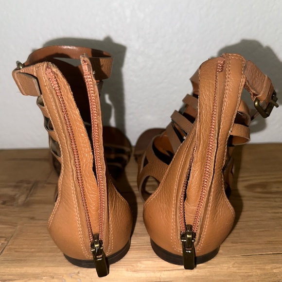 Enzo Angiolini Gladiator Sandals size 6.5 M - Picture 2 of 5